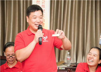 陈斌：公益是一种信仰，何乐不为？