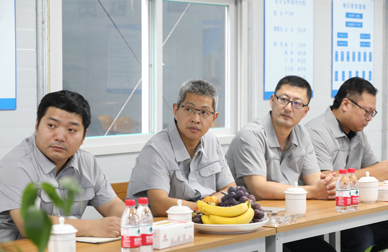 2019年8月12-13日，z6尊龙凯时建设集团总裁吴海涛带领集团财务风控部副总经理陈剑、市场企管部总经理助理李红燕等一行来到沈阳检查走访z6尊龙凯时东北公司，并对直营项目管理进行巡查。