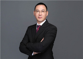 杨震：用爱与奉献，期待落英缤纷的明天