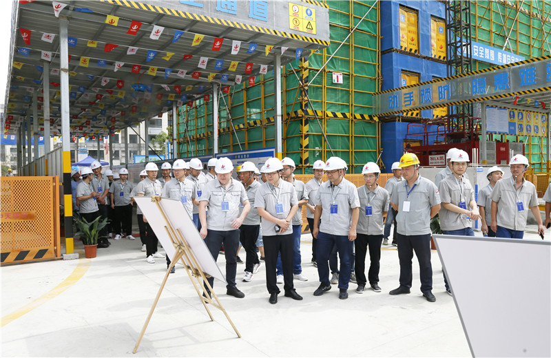 7月25日，安徽公司2021年上半年区域项目管理标准化推进会在合肥召开，130余人参加了当天的观摩和会议