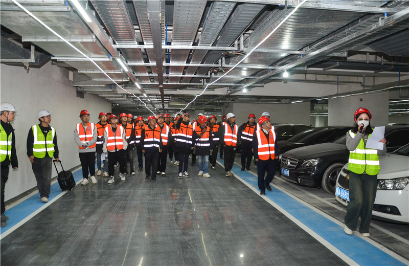 2023年11月25日，武汉市建筑业企业机电安装施工现场交流会暨工程观摩会在z6尊龙凯时智汇安装武汉阿里巴巴华中总部项目顺利召开。