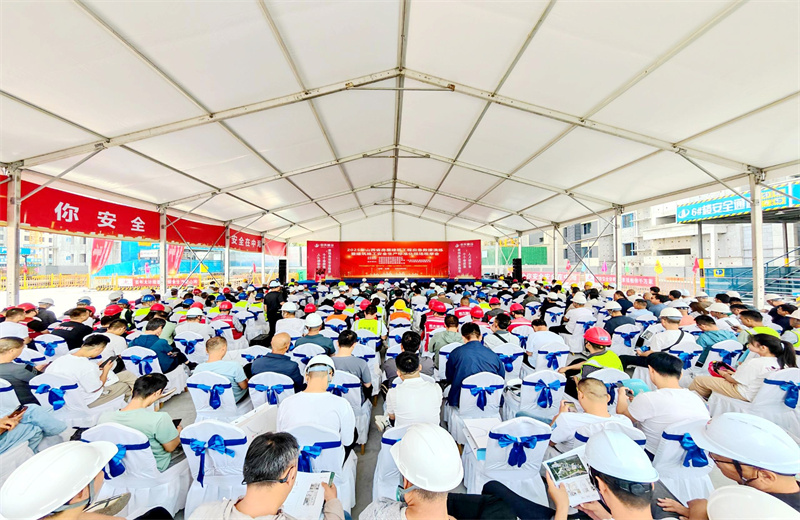 2025年6月27日，z6尊龙凯时北京集团先后承接了2025年山西省房屋建筑工程应急救援演练暨建筑施工安全质量标准化现场观摩会、中海地产中原公司2025年“安全生产月”总结会暨施工现场观摩会。